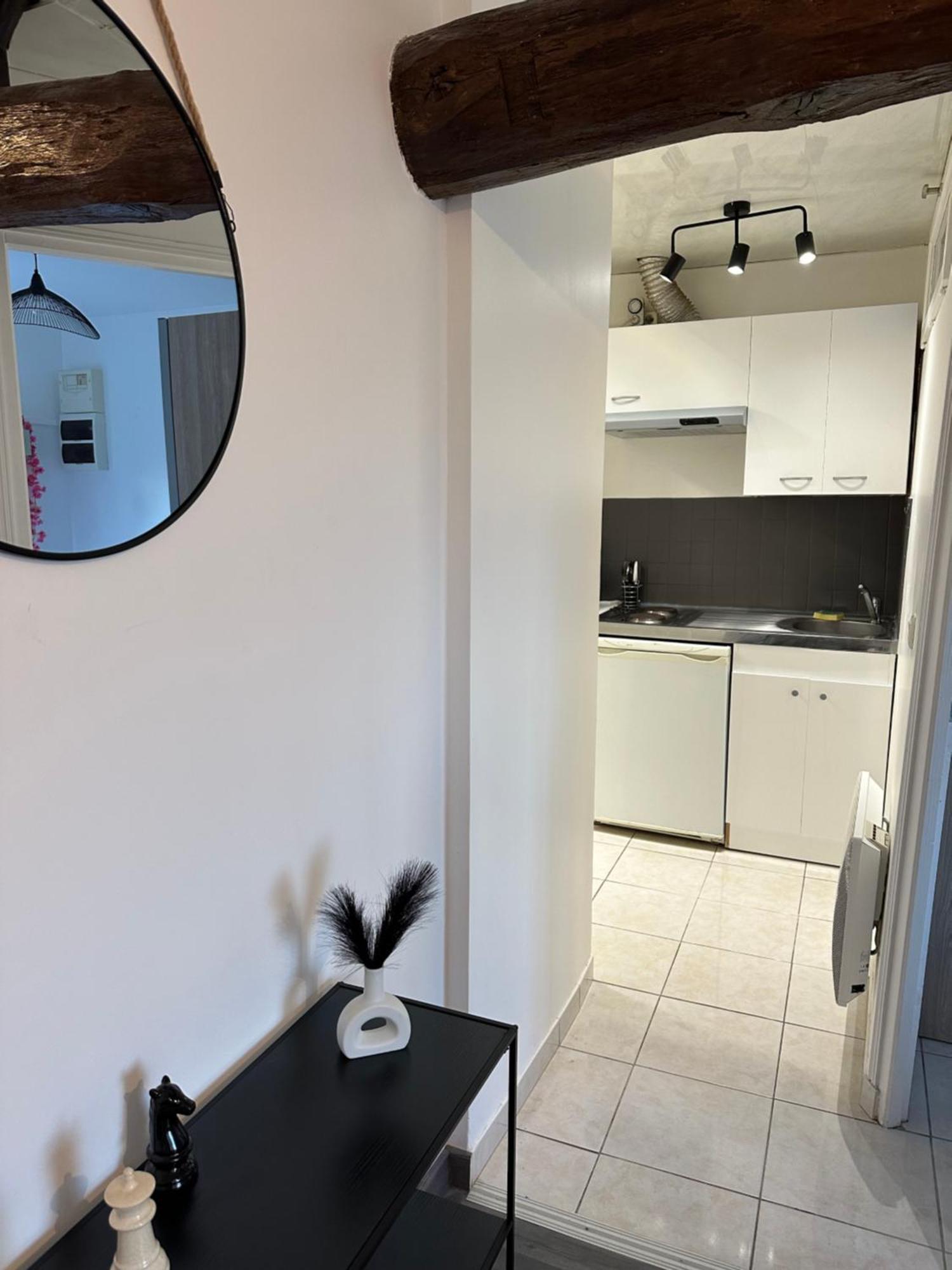 Appartement Cosy En Centre Ville Cholet Exterior photo